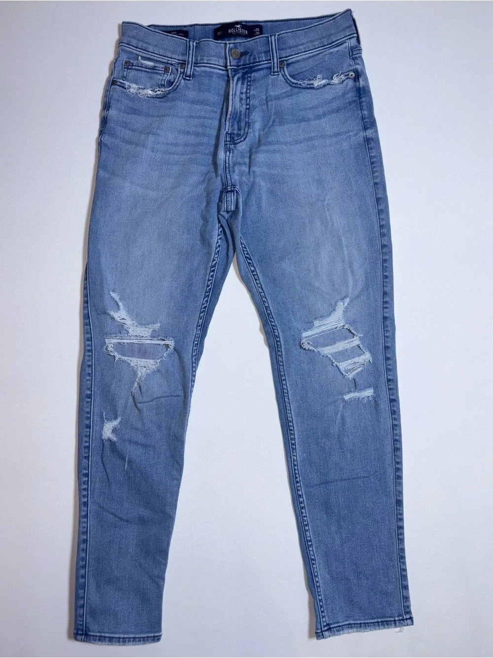 Classic Hollister Men’s Taper Distressed Jeans Size 30”